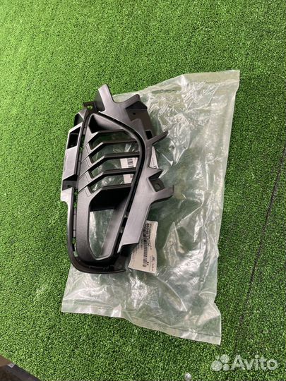 Решетка поворотника правая на kia k5 86546-l2100