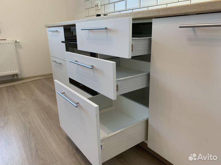 Прямая кухня новая мдф ксп:15538