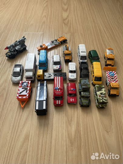Железные машинки игрушечные