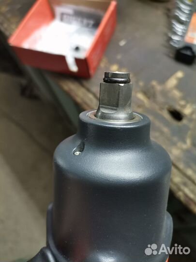 Пневмогайковерт Gigant PW 880