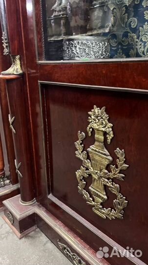 Шкаф книжный. Мебель из массива. Антиквариат