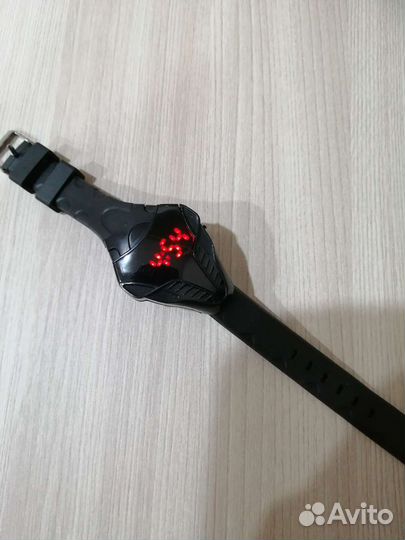 Часы электронные