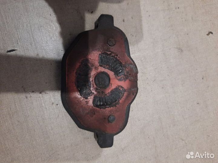 Колодки тормозные задние Bmw X1 E84 N46B20BD 2012