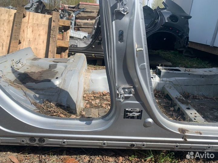 Стойка кузова центральная правая Mazda Cx-30