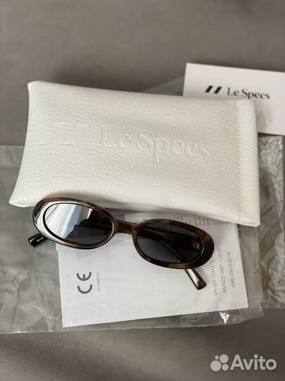 Очки Le Specs Outta Love