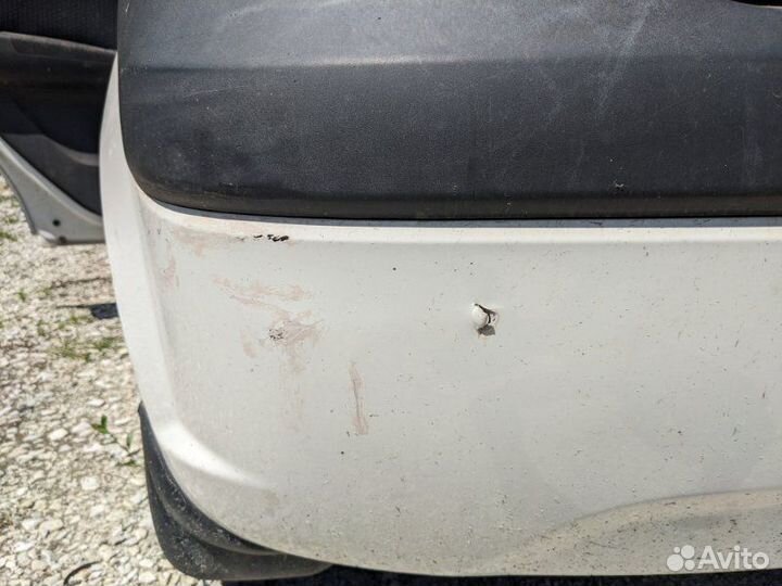 Бампер задний Hyundai Getz 1.4