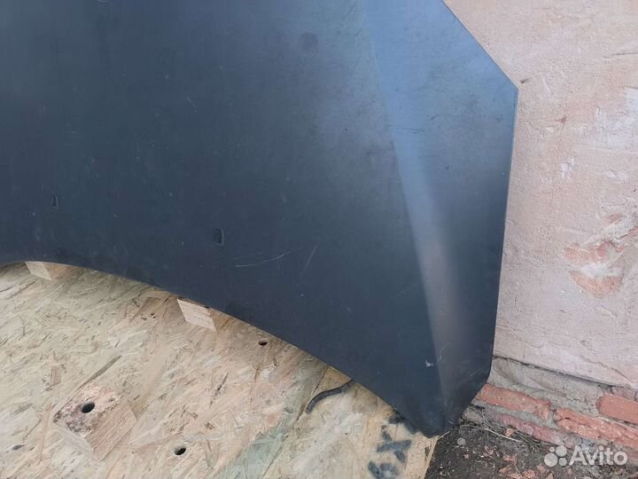 Капот Ford Focus 2 04-07 дорестайлинг