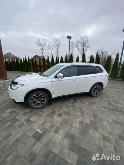 Mitsubishi Outlander 2.4 CVT, 2014, 188 097 км