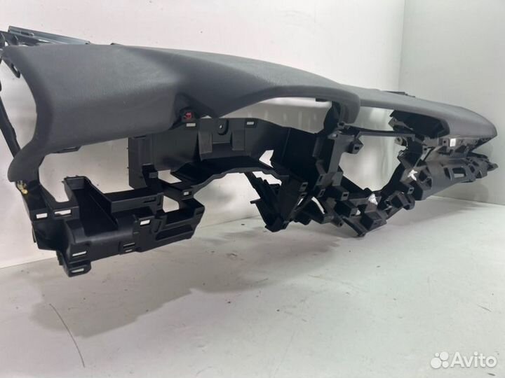 Торпедо с подушкой переднее Toyota Camry V70/V75