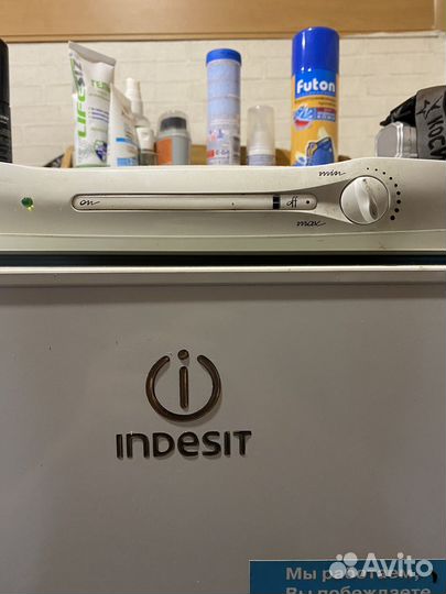 Холодильник Indesit