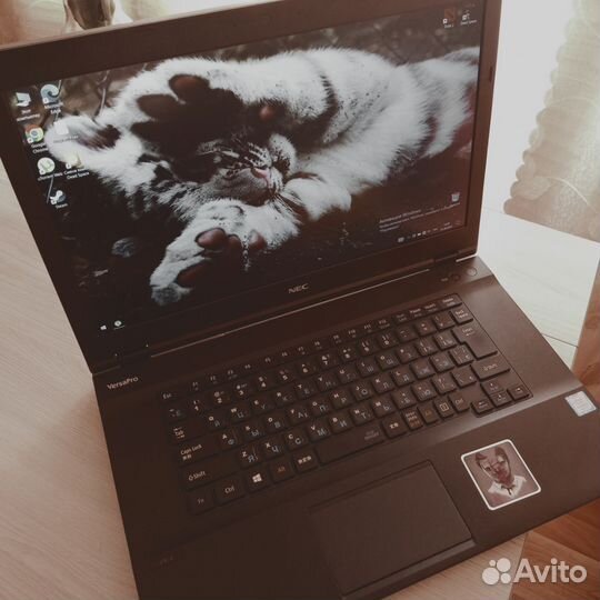 Мощный ноутбук Core i5 8250U/16гб/SSd240/15,6 FHD