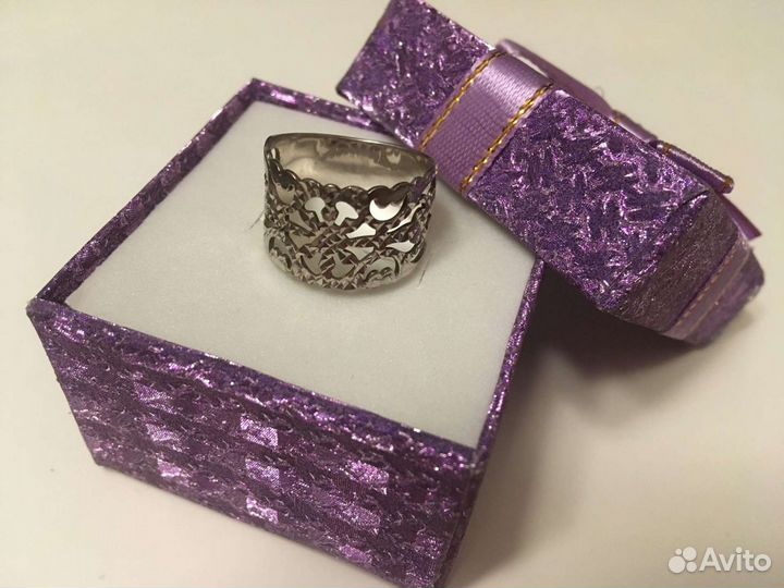 Серебряное кольцо