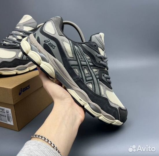 Новый цвет Asics NYC