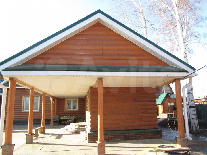 Дом 406 м² на участке 12 сот.