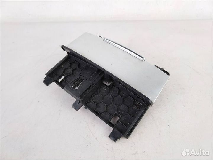 Пепельница передняя ауди Q7 2005