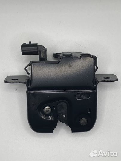 Замок багажника Рено Renault (90 50 393 26R)