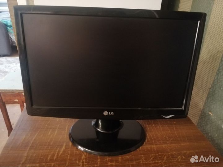 Монитор LG