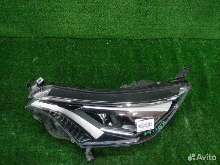 Фара левая Toyota RAV4