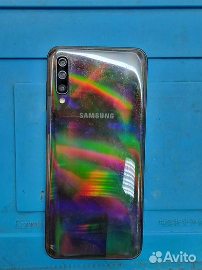 Смартфон Samsung Galaxy A50