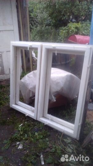 Деревянное окно б/у 135см. на115см