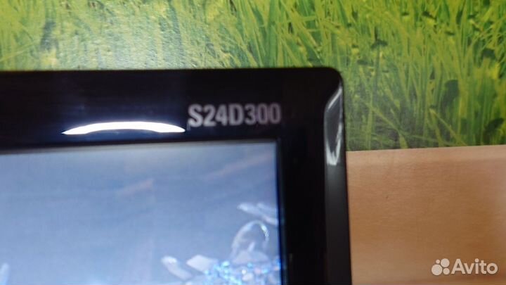 Монитор Samsung s24d300h 24