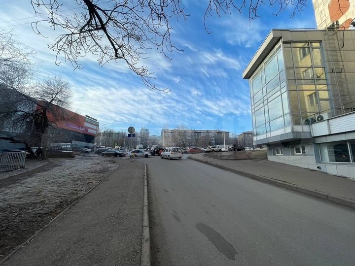 Офисное здание с отдельным входом