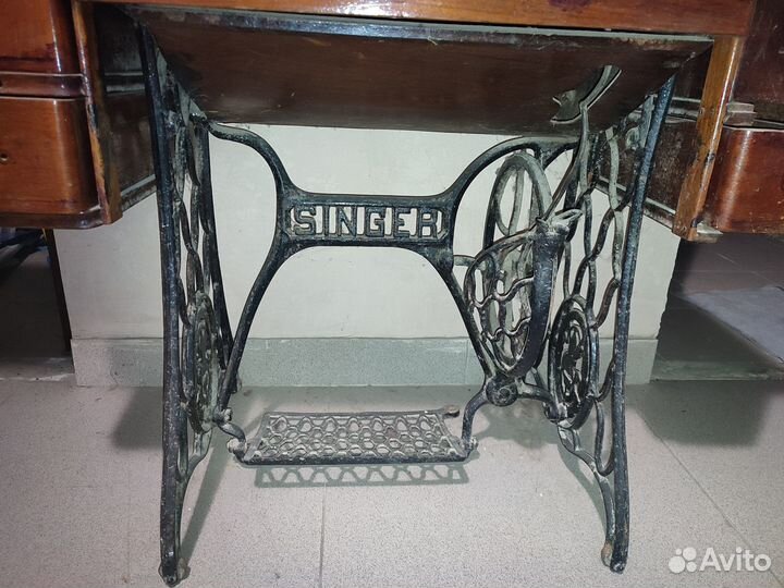 Швейная машинка singer