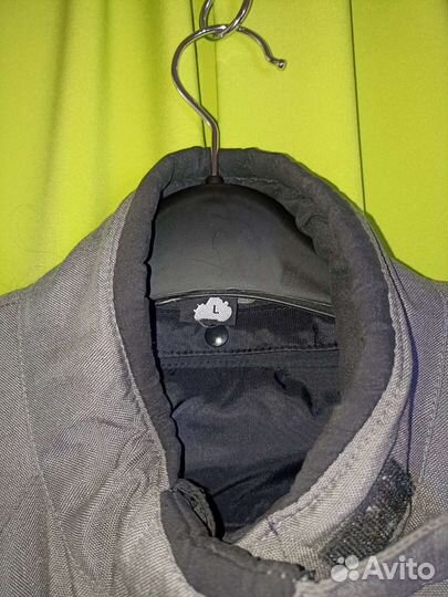 Мотокуртка с защитой