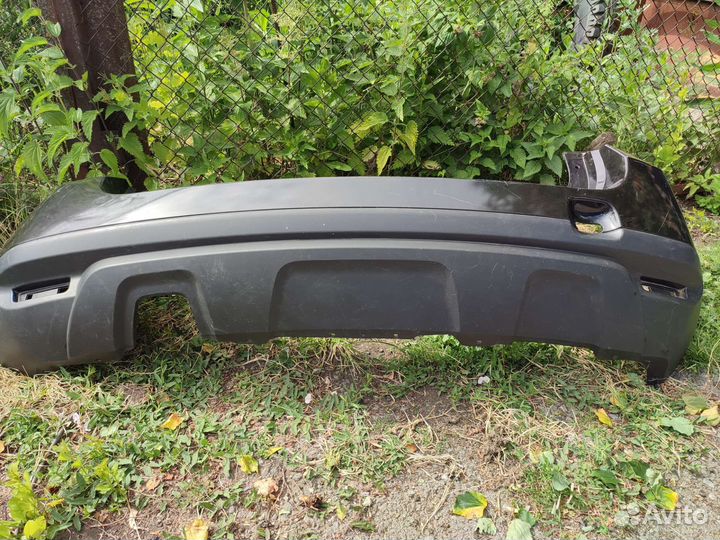 Продам задний бампер на Дастер