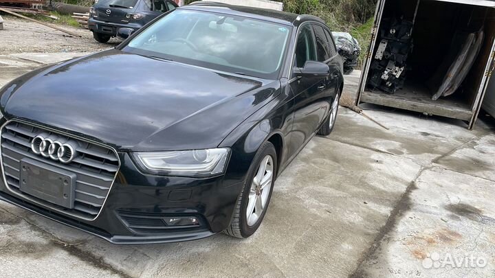 Audi A4B8 (рест) продается по запчастям