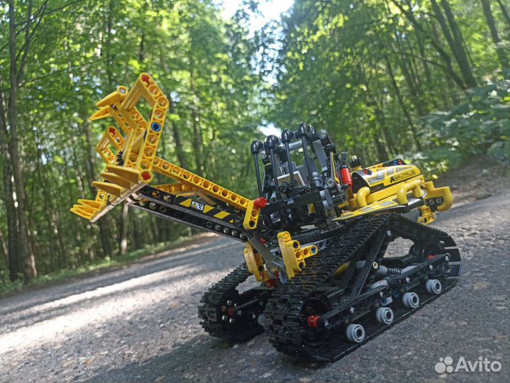 Lego Technic 42094 Гусеничный погрузчик