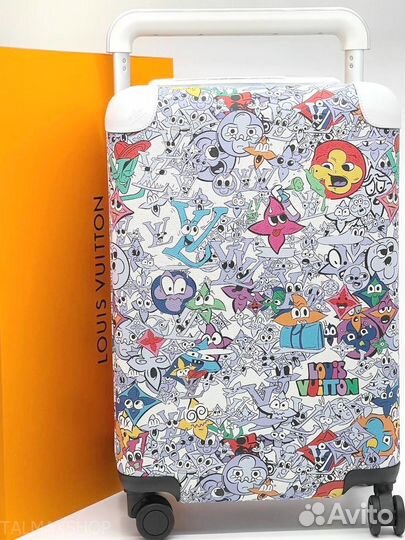 Чемодан Louis vuitton