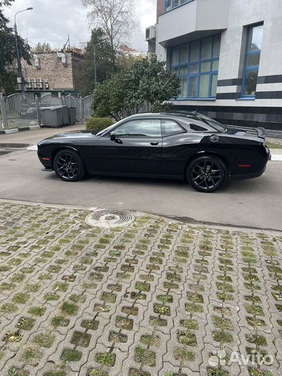 Dodge Challenger 3.6 AT, 2020, 68 500 км