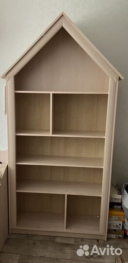 Книжный шкаф домик