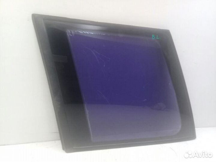 Стекло собачника заднее левое Nissan Prairie M11