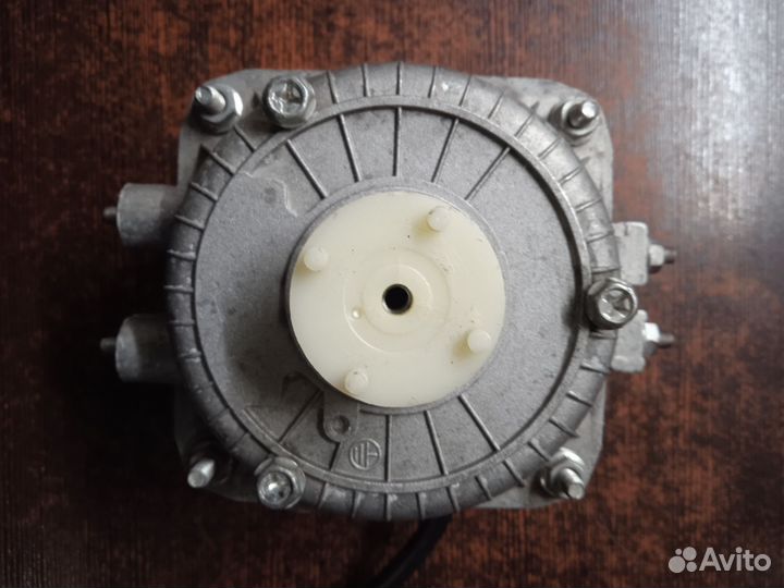 Эл двигатель 220В