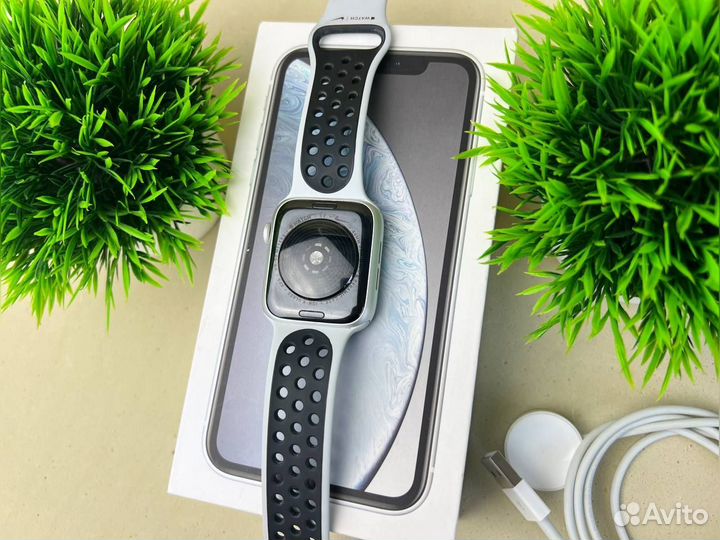 Часы apple watch se 44 mm nike