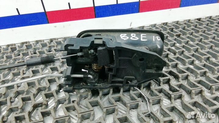 Ручка внутренняя передняя правая Mitsubishi Lancer