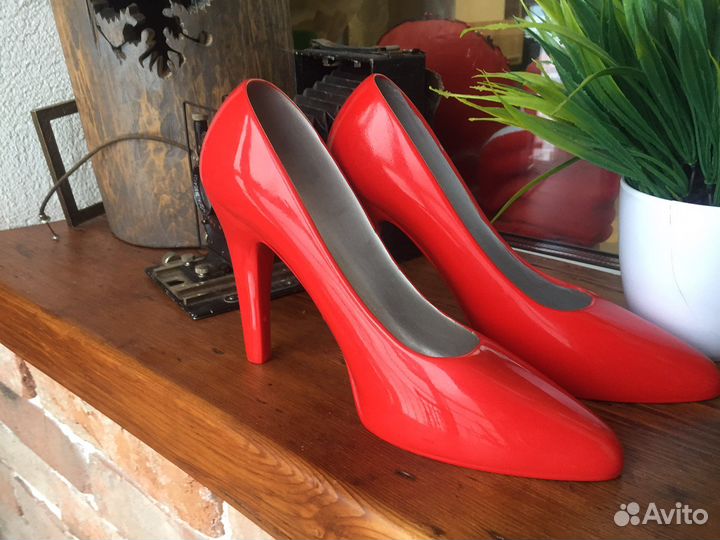 Декоративные керамические туфли