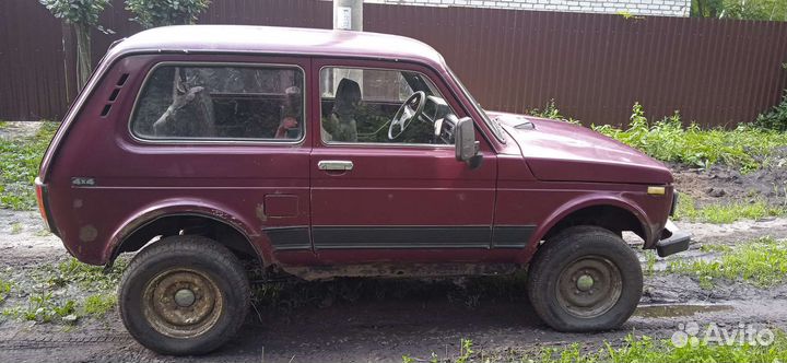 LADA 4x4 (Нива) 1.7 МТ, 2002, 180 000 км