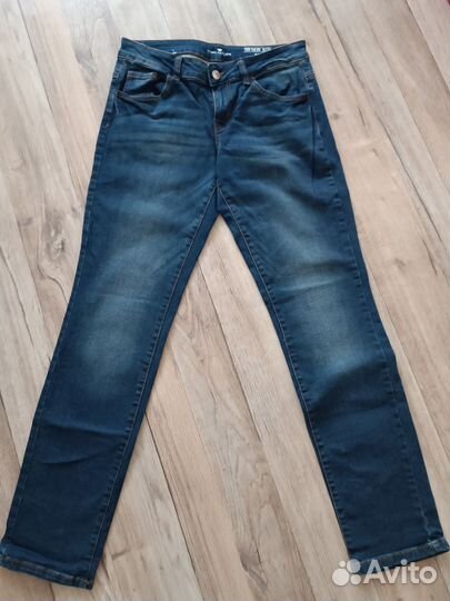 Джинсы женские