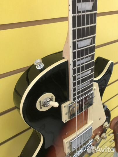 Электрогитара