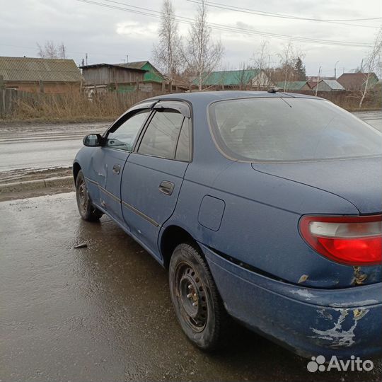 Toyota Carina 1.5 AT, 1996, 190 000 км