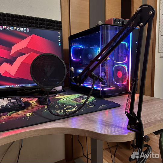 Микрофонная стойка