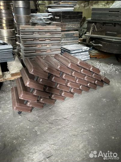 Накладка трака Асфальтоукладчик Mitsubishi