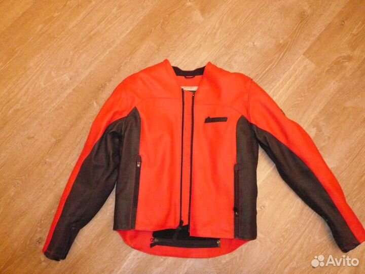 Мотокуртка