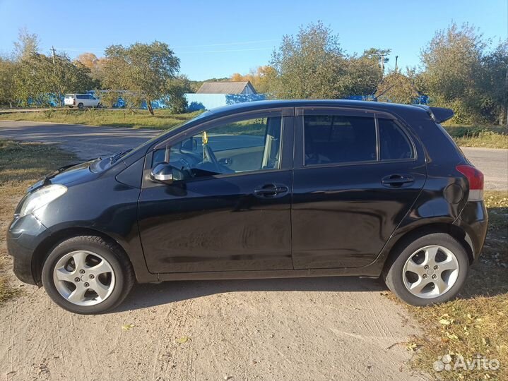 Toyota Vitz 1.3 CVT, 2007, 192 500 км