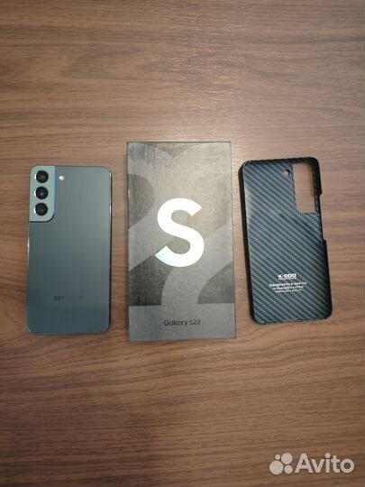 Samsung Galaxy S22, 8/256 ГБ