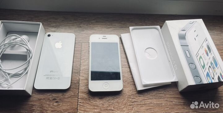 iPhone 4S, 16 ГБ