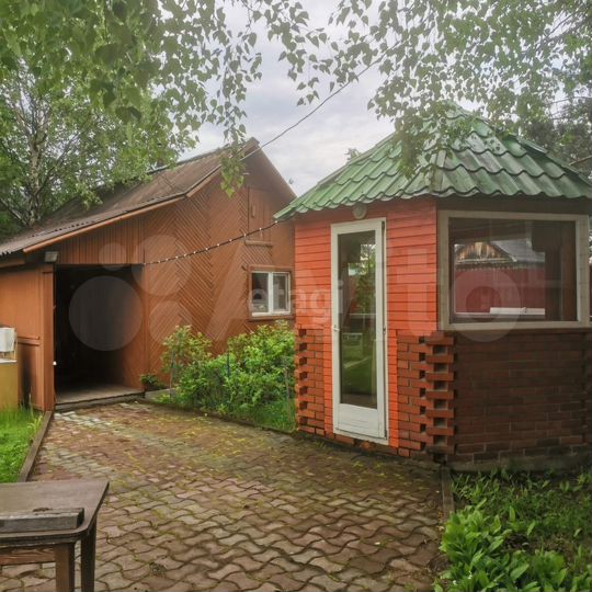 Дом 97,8 м² на участке 6 сот.